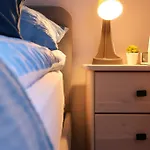 Апартаменты Quiet And Comfortable Apartment Perfect For 2 Guests With Easy Self Check In