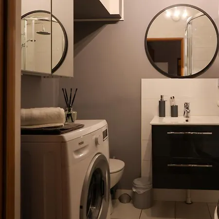 Quiet And Comfortable Perfect For 2 Guests With Easy Self Check In