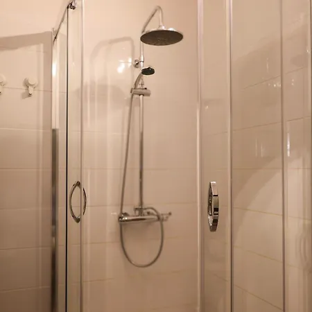 Quiet And Comfortable Perfect For 2 Guests With Easy Self Check In *